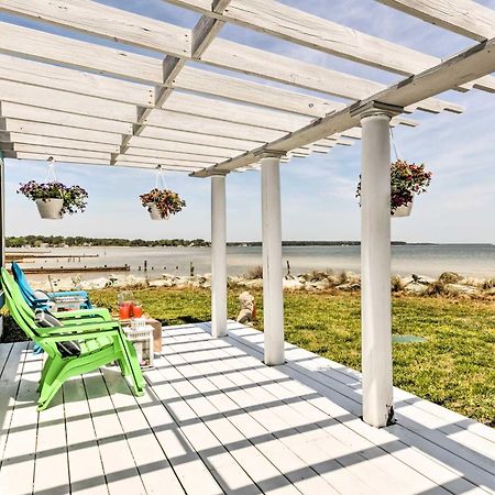 Oceanfront White Stone Cottage With Private Beach! Bagian luar foto