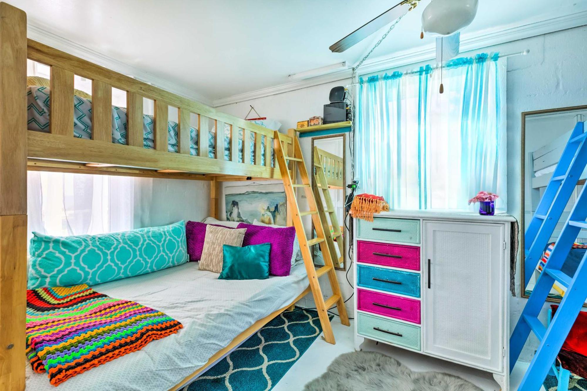 Oceanfront White Stone Cottage With Private Beach! Bagian luar foto