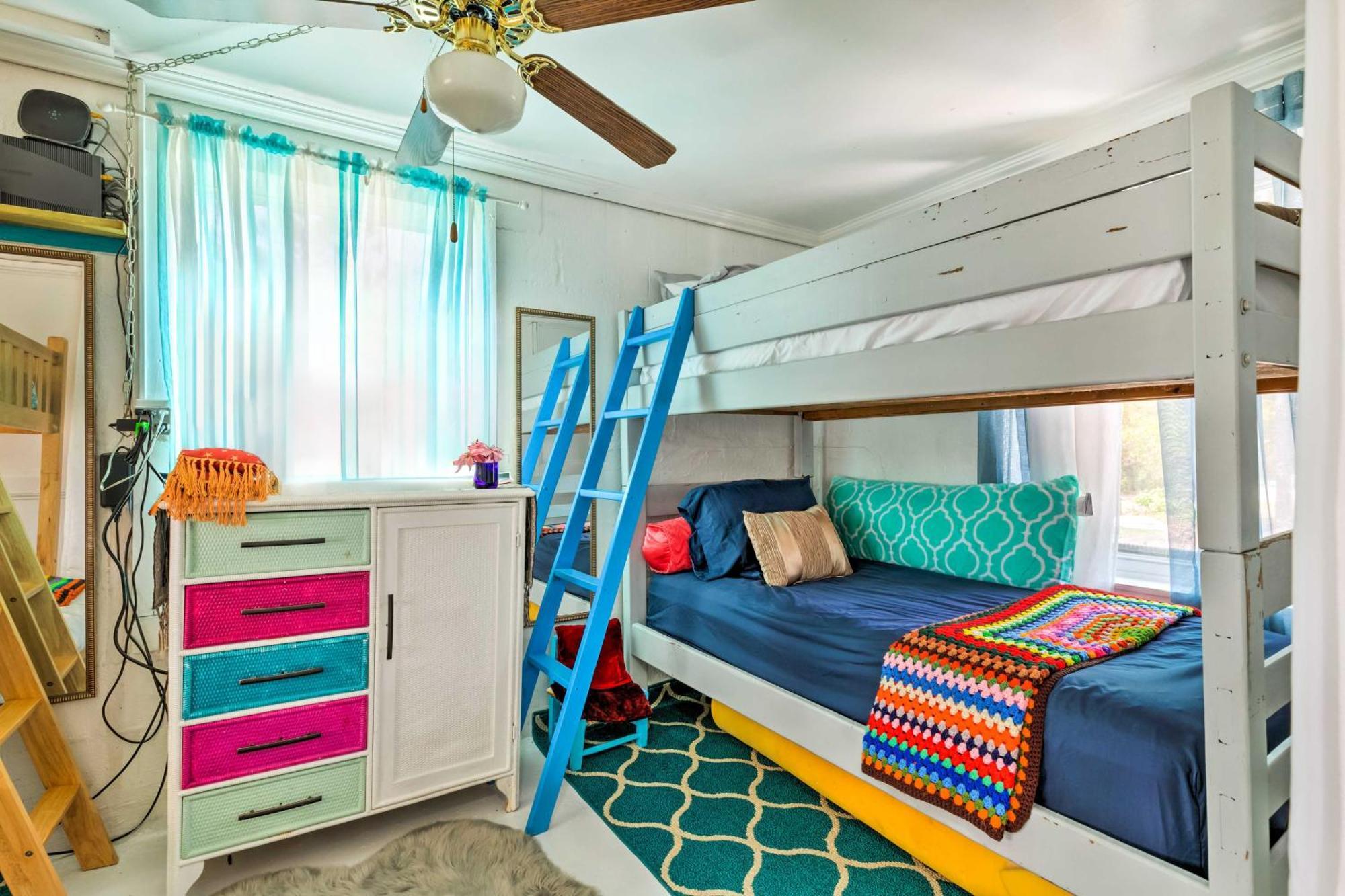Oceanfront White Stone Cottage With Private Beach! Bagian luar foto
